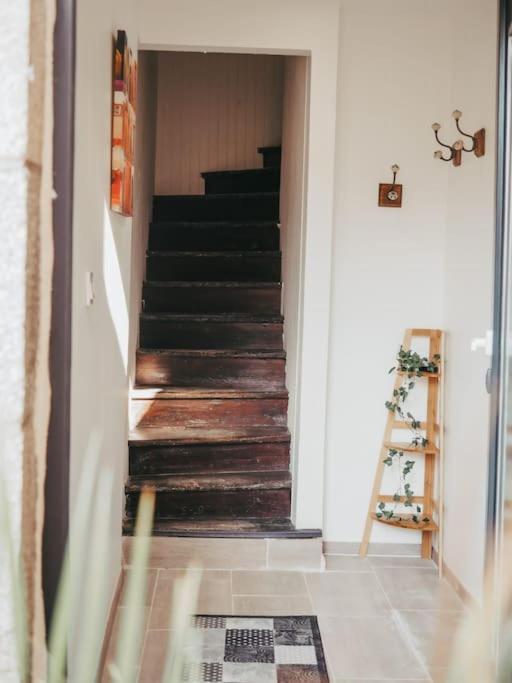Appartement Avec Patio Saint Anne-dʼAuray Exteriör bild