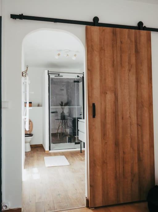 Appartement Avec Patio Saint Anne-dʼAuray Exteriör bild